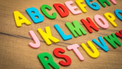 Das Alphabets in bunten Buchstaben